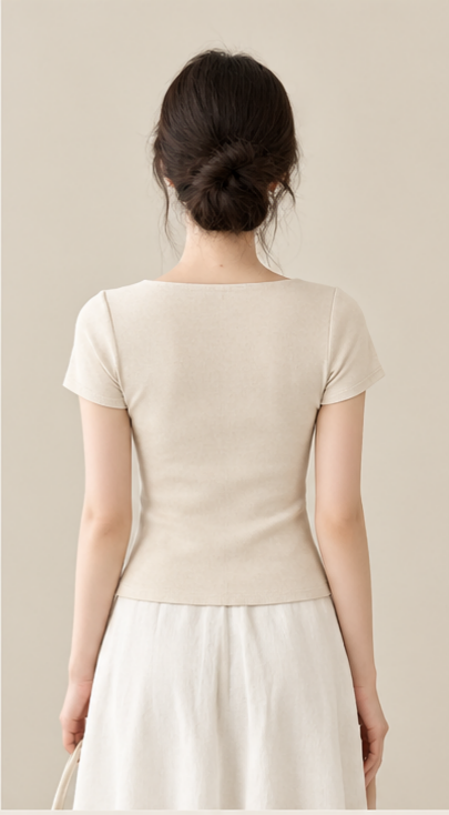 Basic Square Neck Top – Áo thun cổ vuông ôm dáng