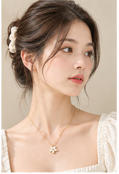 Lune Pearl Flower Necklace – Dây Chuyền Hoa Ngọc Trai